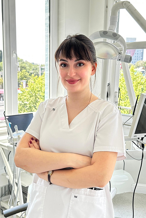 Dt. Emine Karakuş